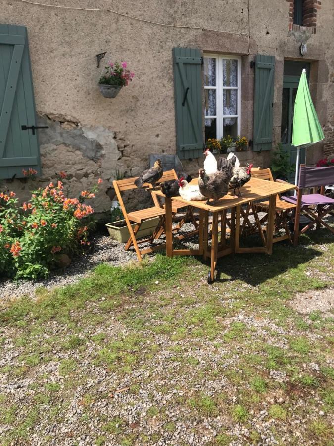 Villa By The Wayside Lussac-Les-Eglises Exterior foto